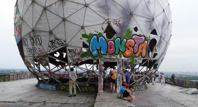 plush74 location photo film berlin germany graffiti 1