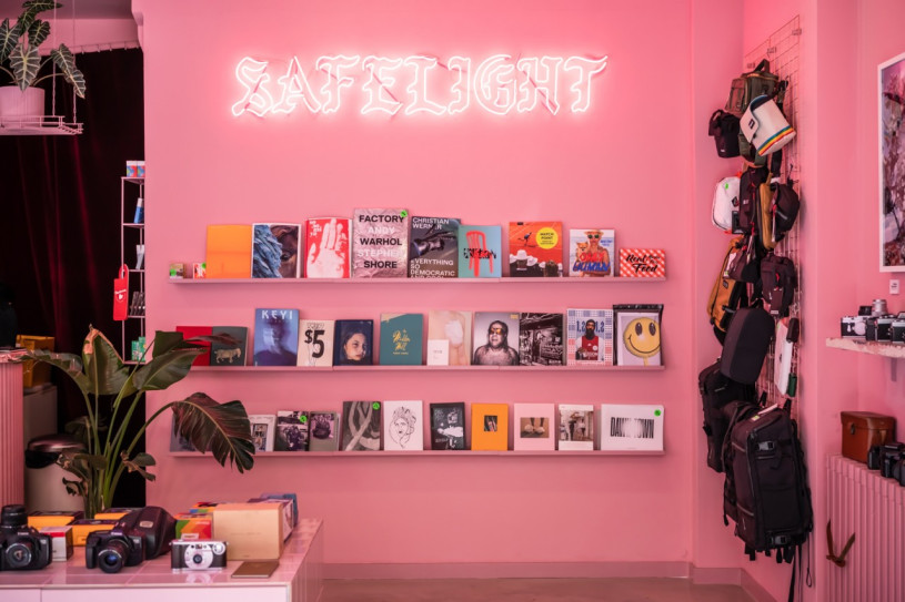 plush74 location photo film berlin germany store shop pink camera 10