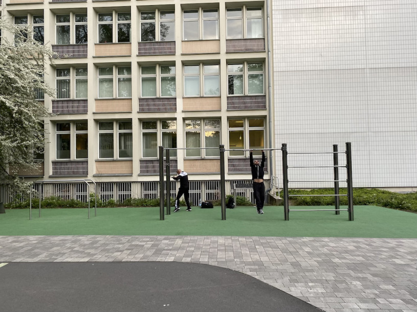 felpa74 lugar foto pelicula evento berlin alemania calistenia