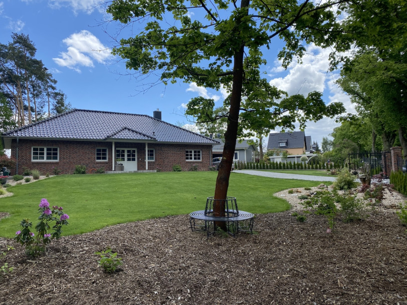 plush74 location photo film event berlin germany driveway 10