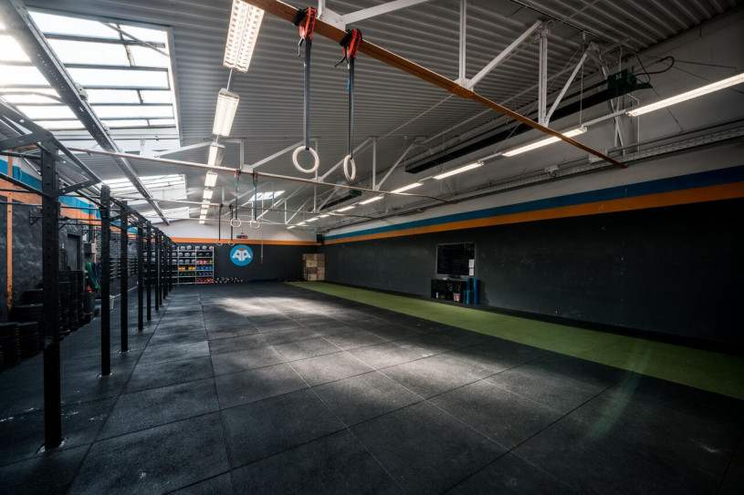 plush74 location photo film event location scouting berlin sports gym1