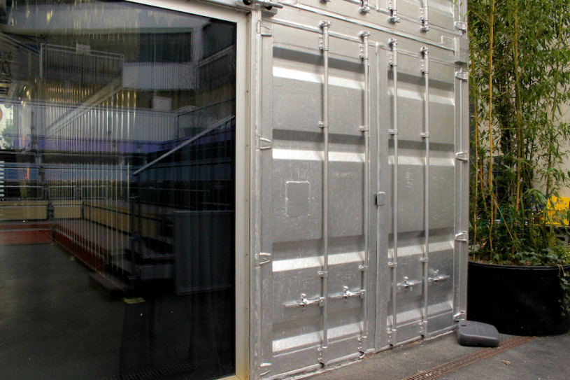 plush74 location photo film event rental germany berlin container box steel showroom 38