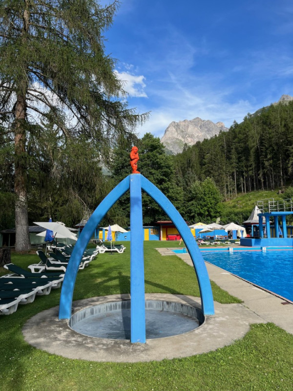 plush74 location photo film event switzerland vulpera lido pool outdoor color 31