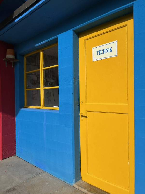 plush74 location photo film event switzerland vulpera lido pool outdoor color 6