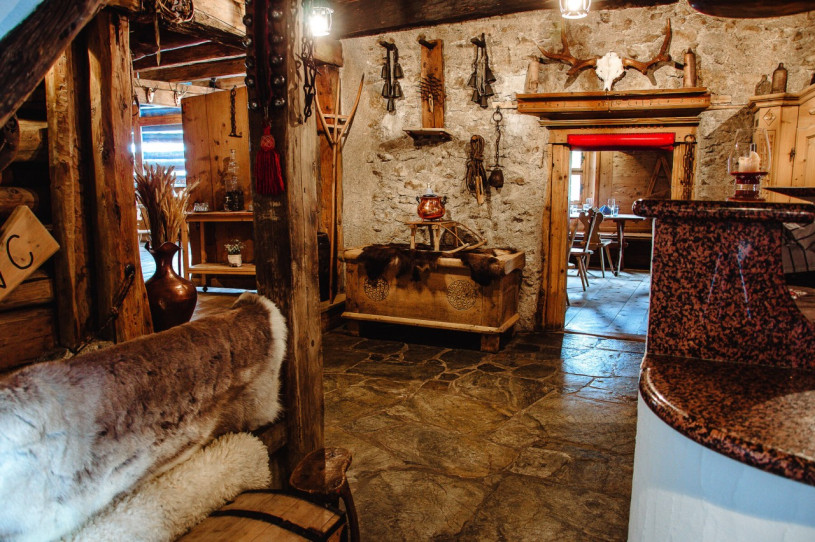 plush74 location photo film event zuoz engadin switzerland mountain restaurant 11