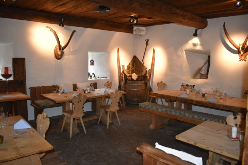 plush74 location photo film event zuoz engadin switzerland mountain restaurant 13