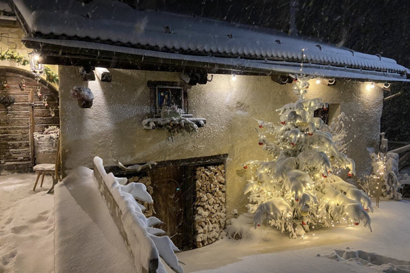 plush74 location photo film event zuoz engadin switzerland mountain restaurant 6