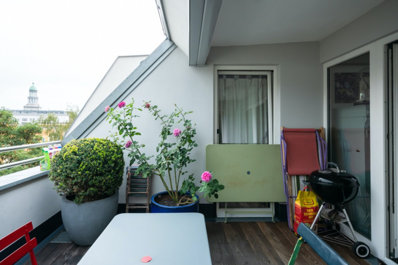 plush74 location photo film germany berlin vintage rooftop apartment 00001