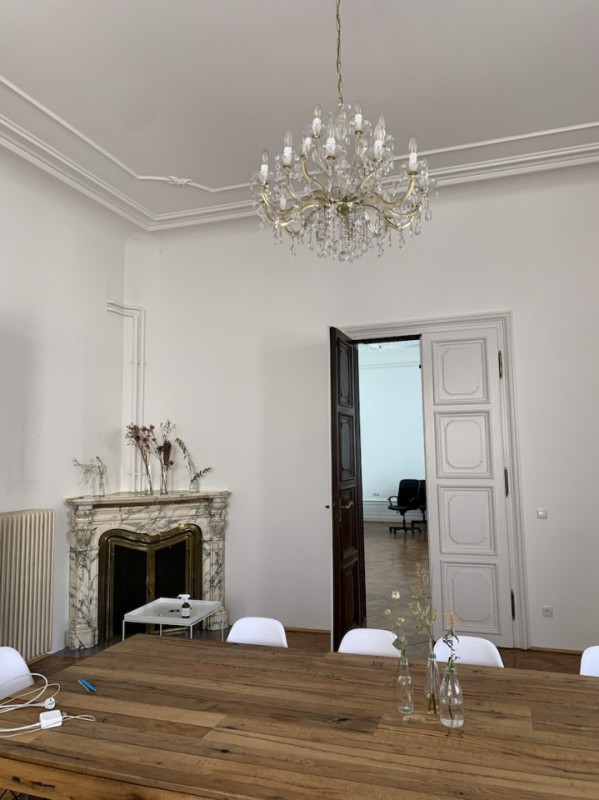 plush74 locatie foto film wenen oostenrijk kantoor altbau 12