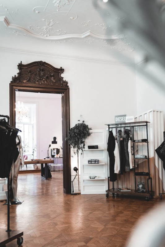 plush74 locatie foto film wenen oostenrijk kantoor altbau 2