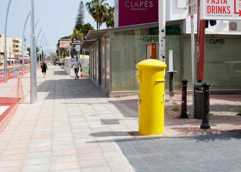 plush74 location scout ibiza streets graphic funky rental pink film photo event urban colors10