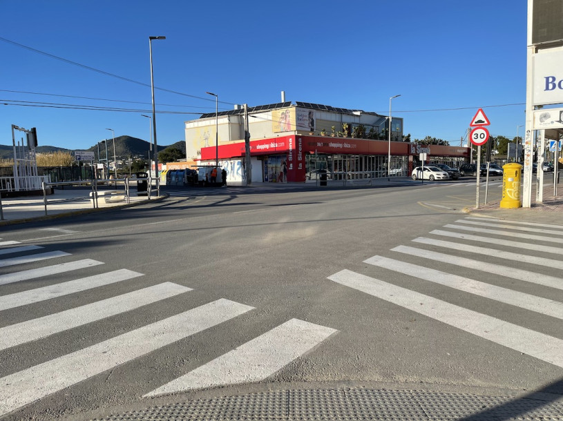 plush74 location scout ibiza streets graphic funky rental pink film photo event urban colors22