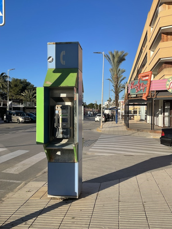 plush74 location scout ibiza streets graphic funky rental pink film photo event urban colors30