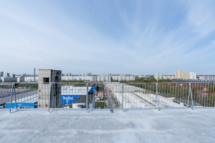 plush74 location scout rental photo film production berlin brandlhuber tower office brutalism concrete3