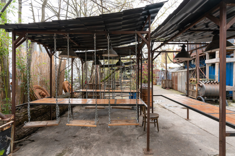 plush74 location scout rental photo film production berlin club bar funky2