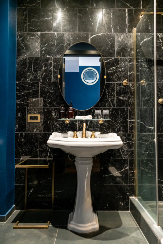 plush74 location scout vermietung spanien fotofilm produktion hotelzimmer suite berlin13