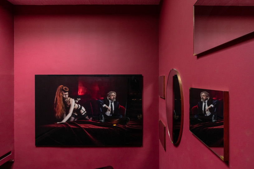 plush74 location scout rental spain photo film production hotel room suite berlin20