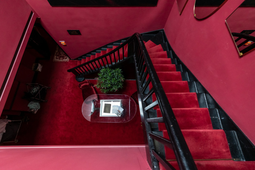 plush74 location scout rental spain photo film production hotel room suite berlin21