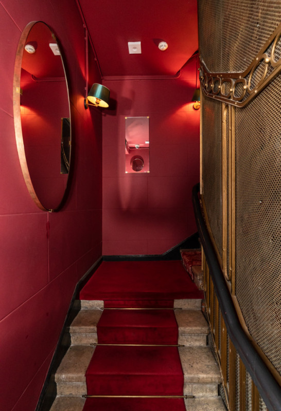 plush74 location scout rental spain photo film production hotel room suite berlin62