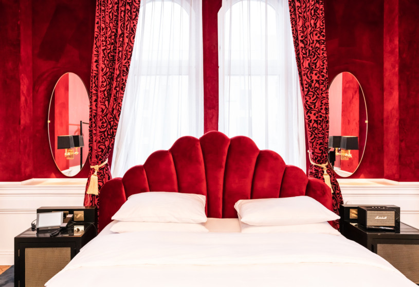 plush74 location scout vermietung spanien foto film produktion hotelzimmer suite berlin80