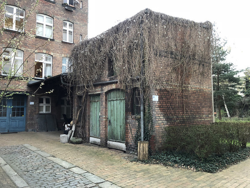 plush74 location scout rental spain photo film production loft berlin2