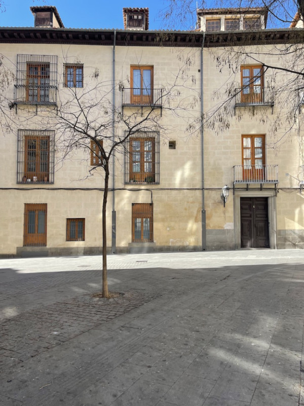 peluche74 location scout noleggio spagna foto produzione cinematografica madrid strade10