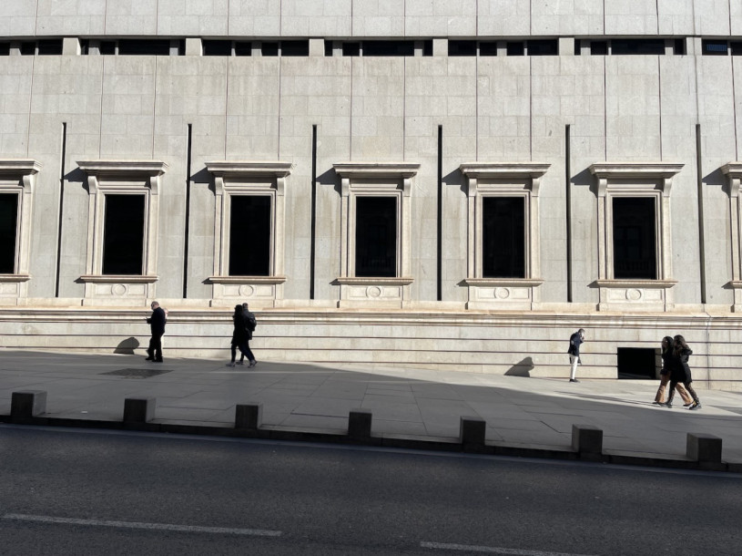 peluche74 location scout noleggio spagna foto produzione cinematografica madrid strade2