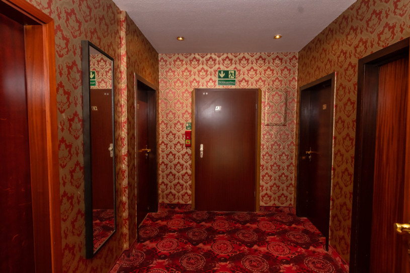 plush74 location scouting film photo event rental event space house tree hamburg boutique hotel10