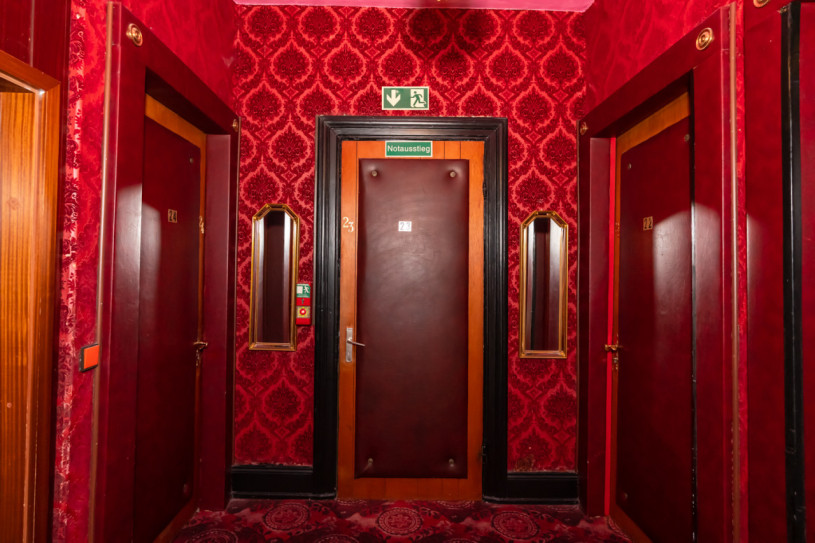 plush74 location scouting film photo event rental event space house tree hamburg boutique hotel11