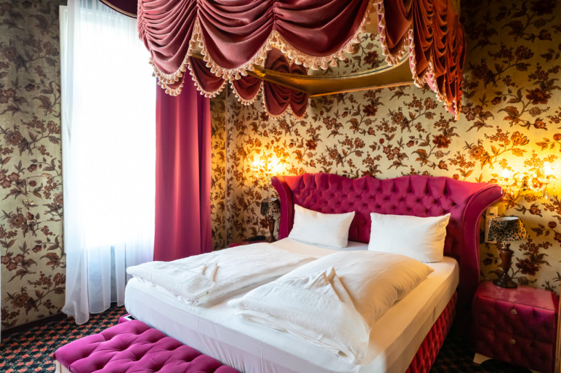 plush74 location scouting film photo event rental event space house tree hamburg boutique hotel17