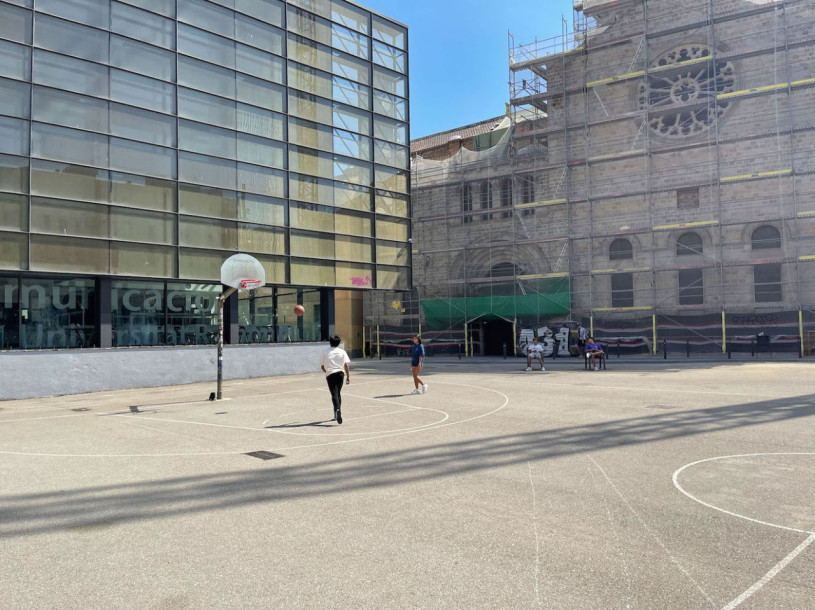 plush74 locations photo film production germany photo studio berlin00000plush74 locations photo film productio photo streets raval barcelona spain00001