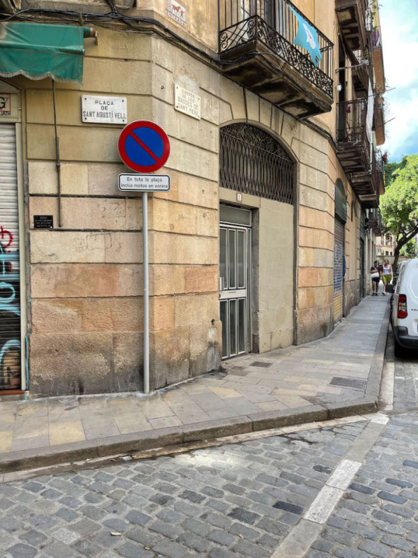 plush74 locations photo film production germany photo studio berlin00000plush74 locations photo film productio photo streets raval barcelona spain00051