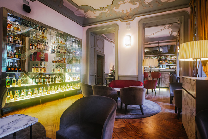 plush74 locations photo film production italy castle villa00021