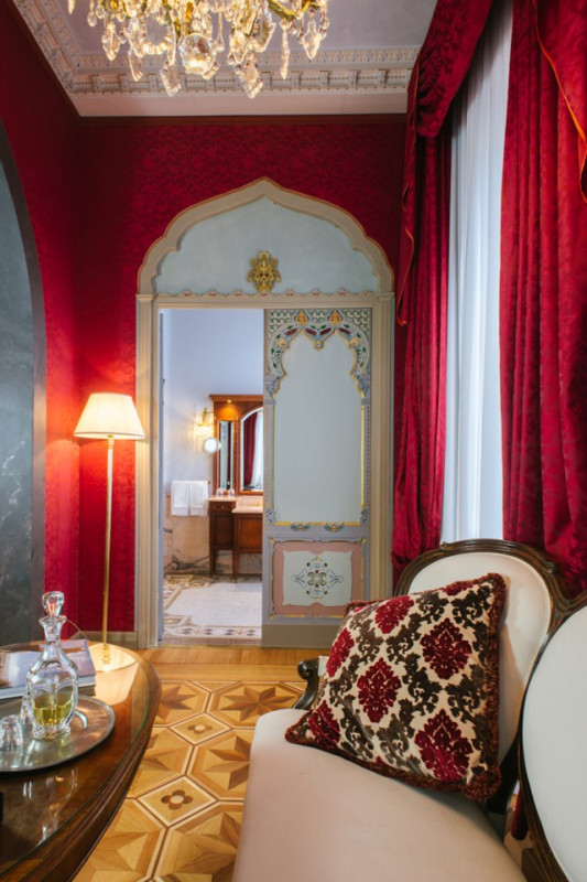 plush74 locations photo film production italy castle villa00036