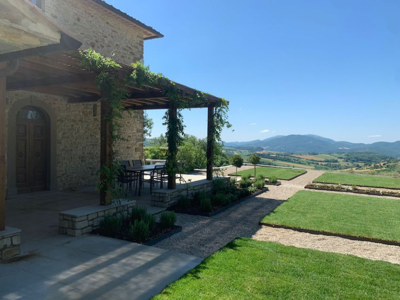 plush74 locations photo film production italy villa countryside00002