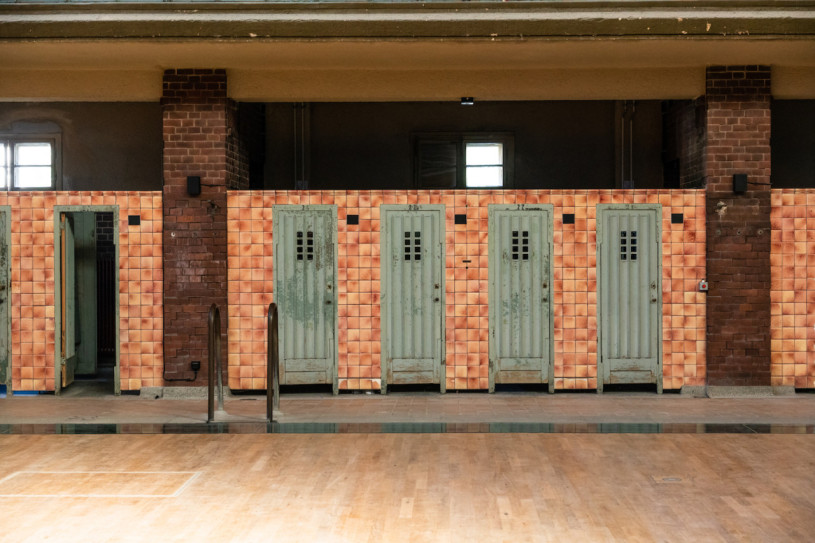 plush74 verlorene schwimmhalle ost berlin 30