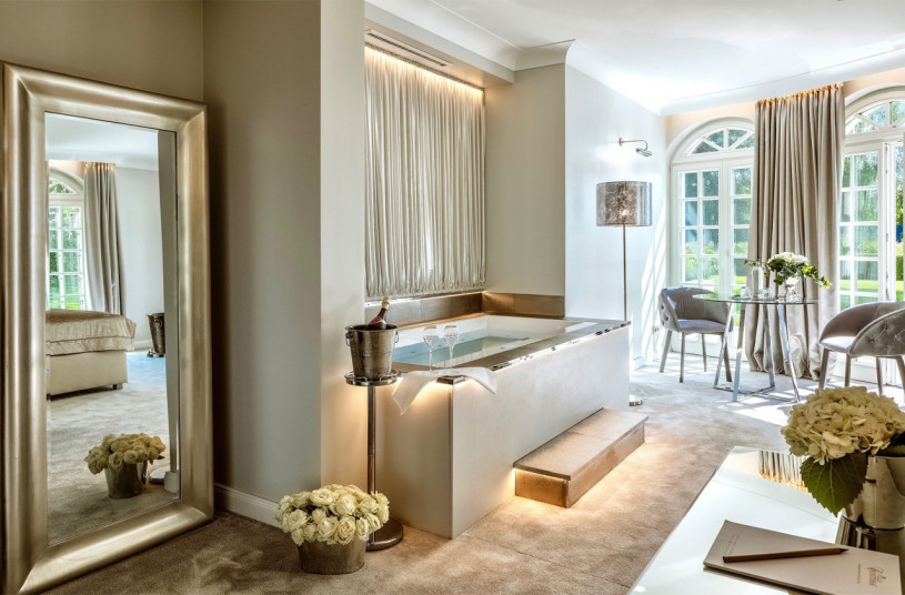 plush74 luxurious lake view villa 14