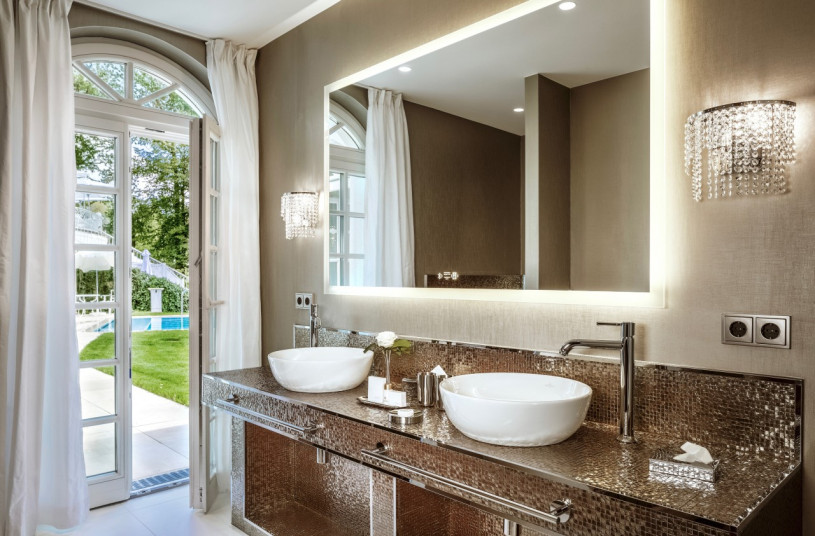 plush74 luxurious lake view villa 17