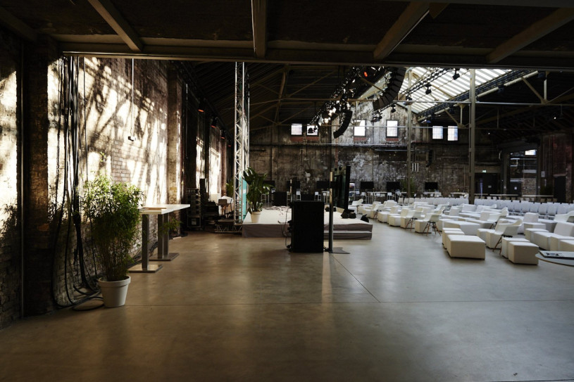 plush74 machine factory hall b 3