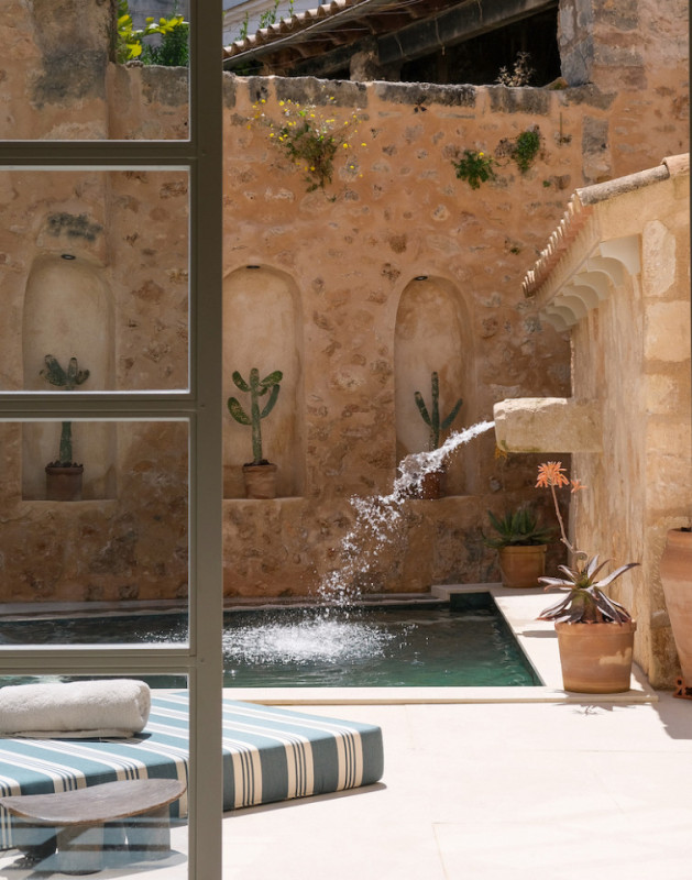 plush74 magic courtyard casa mallorca 6