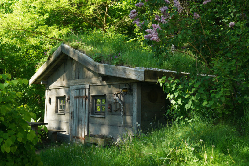 plush74 magical lakeside house 4