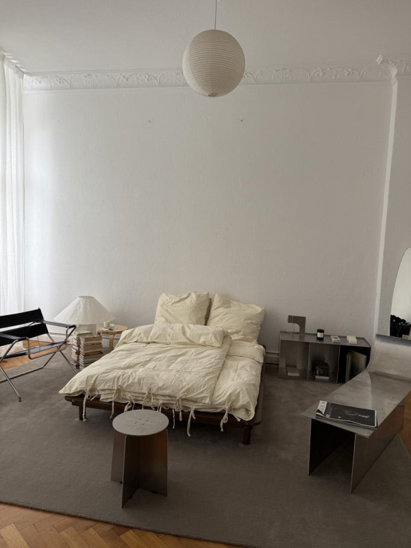 plush74 minimal altbau apartment berlin 29 (1)