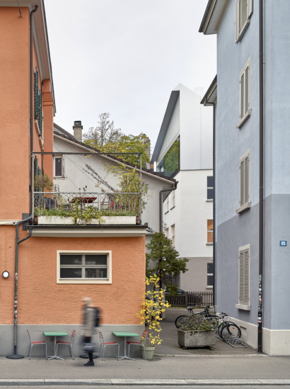 plush74 minimal warehouse zurich 10