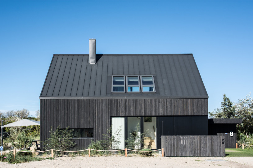 plush74 modern beachside house 19