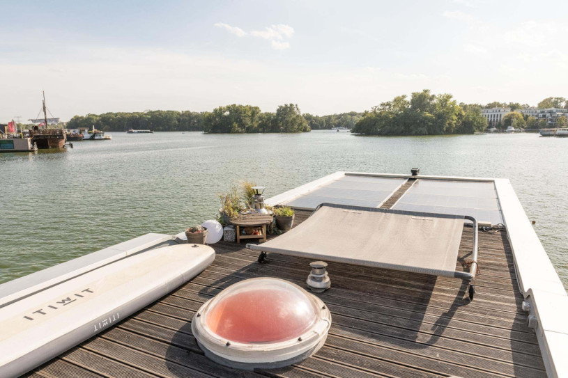 plush74 modern houseboat berlin 15