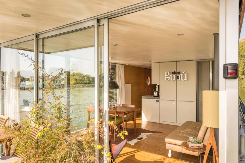 plush74 modern houseboat berlin 8