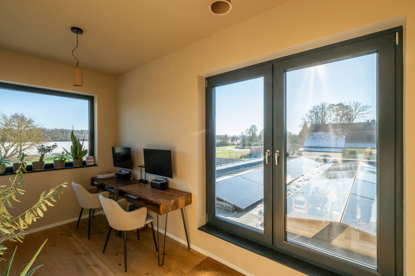 plush74 modern lakeview house berlin area 3