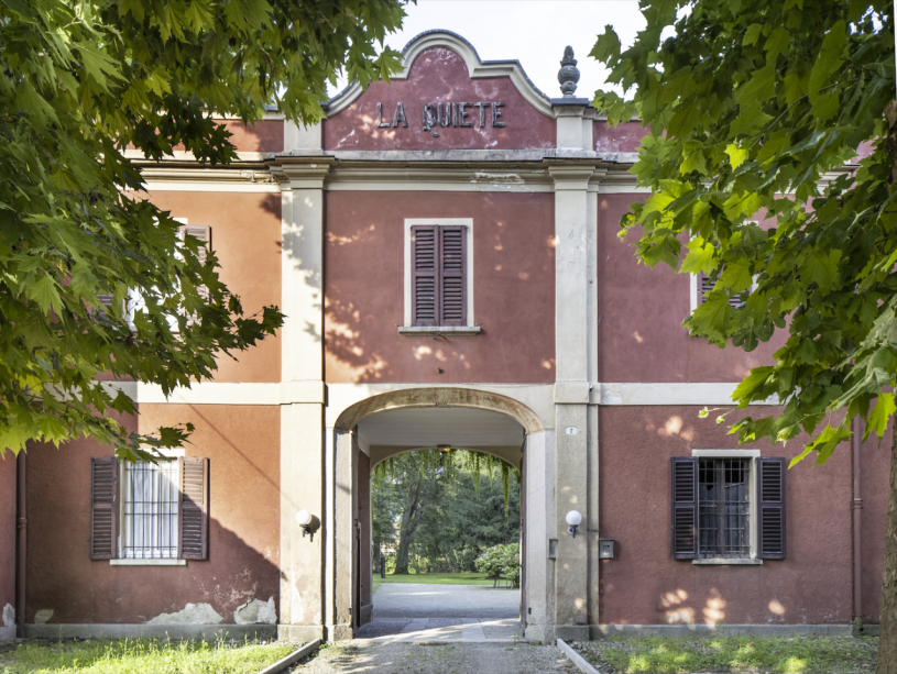 plush74 neoclassical villa near milan 1(1)