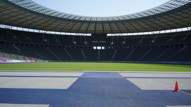 plush74 olympiastadion berlin 37