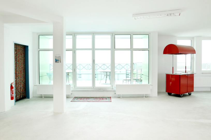 plush74 optionshaus galerij terras op de 8e verdieping voormalig arbeidscentrum 2